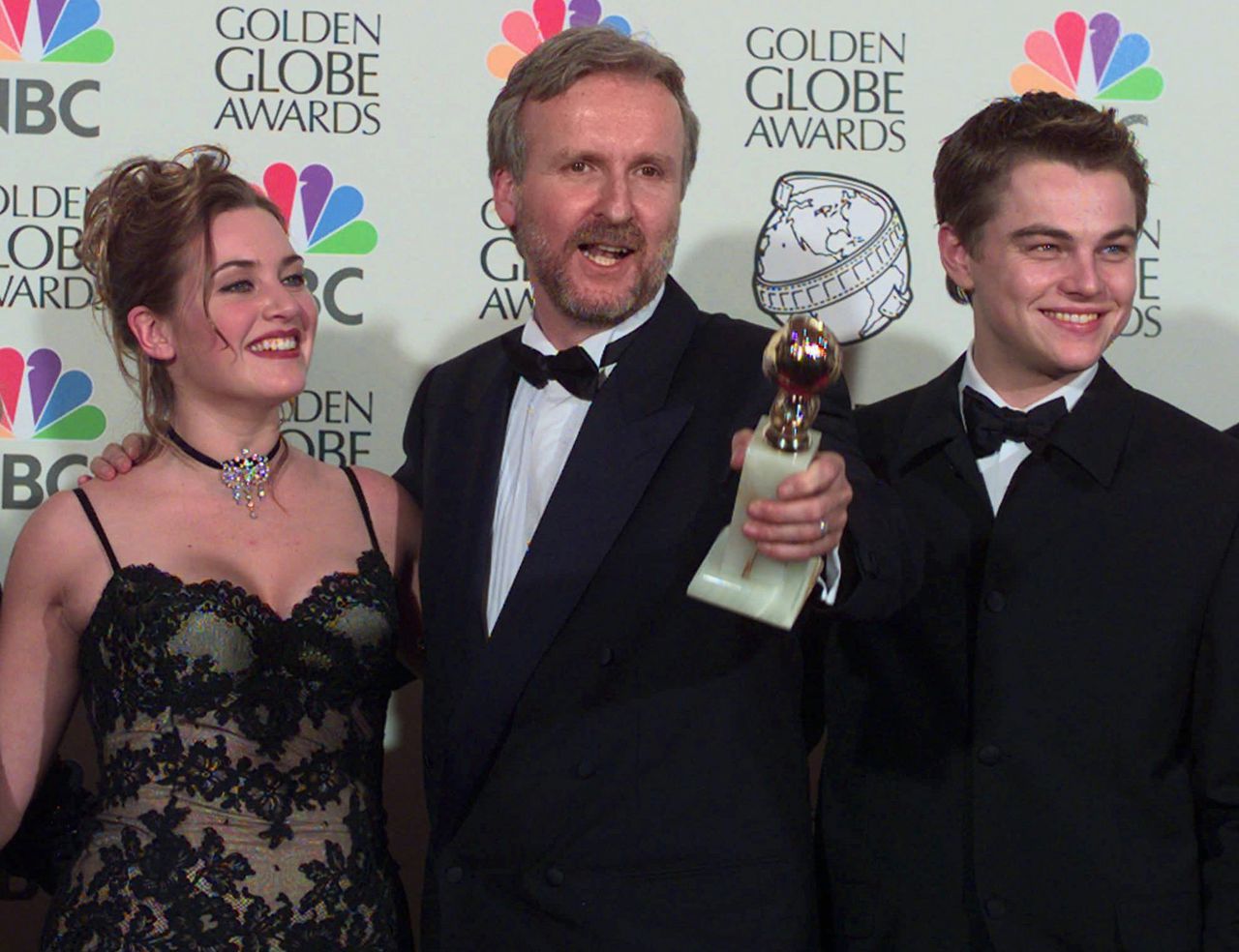 James Cameron says Titan sub âvery similar tragedyâ to Titanic sinking: âWarnings went unheededâ