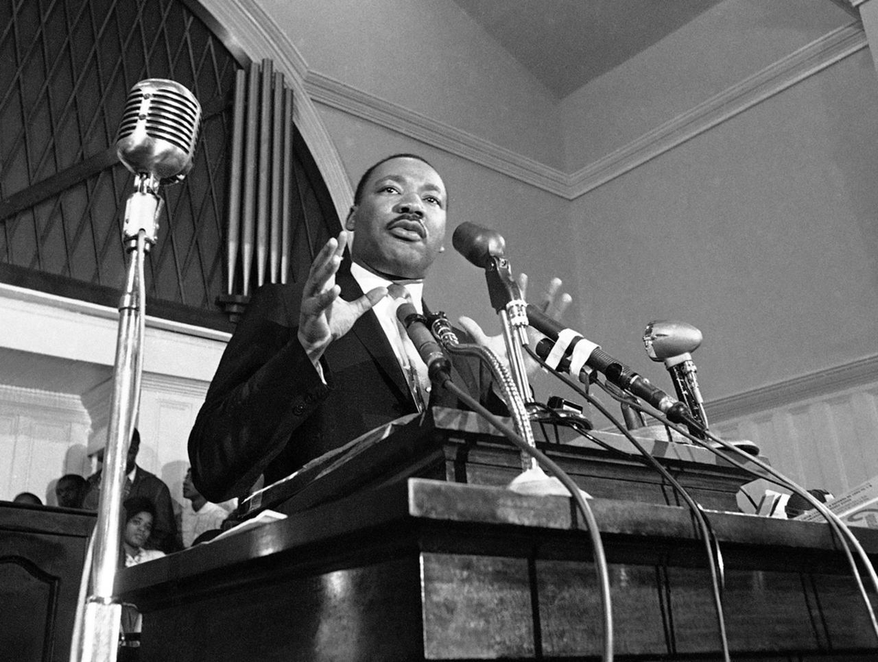 Martin Luther King âwould say now is the timeâ to expand Supreme Court, son says