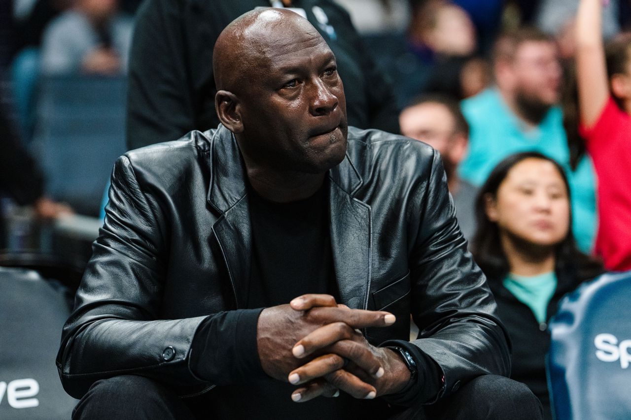 Michael Jordan selling Charlotte Hornetsâ majority stake for $3B after 13 years