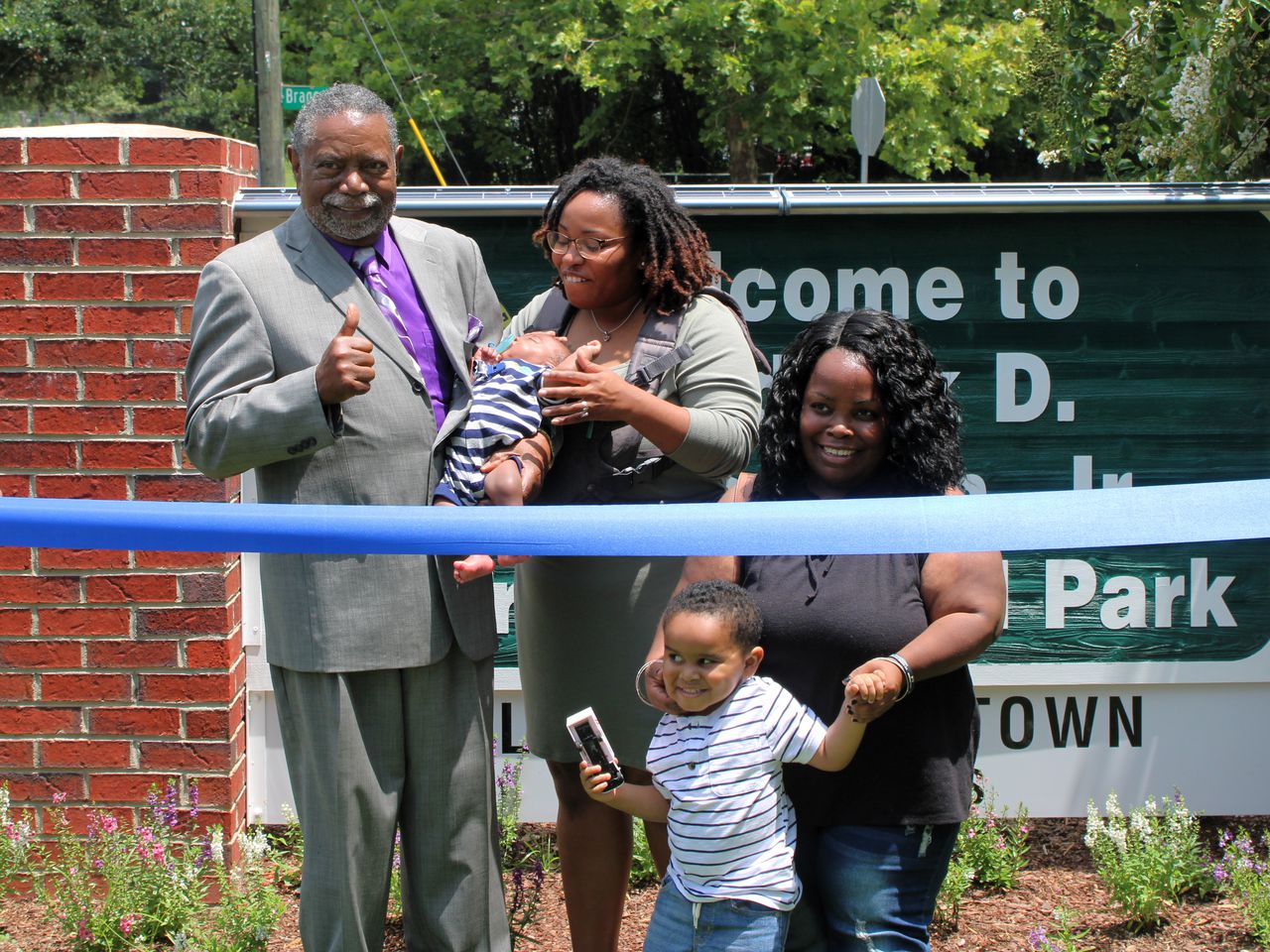 Mobile honors Fred Richardson by renaming park he helped create