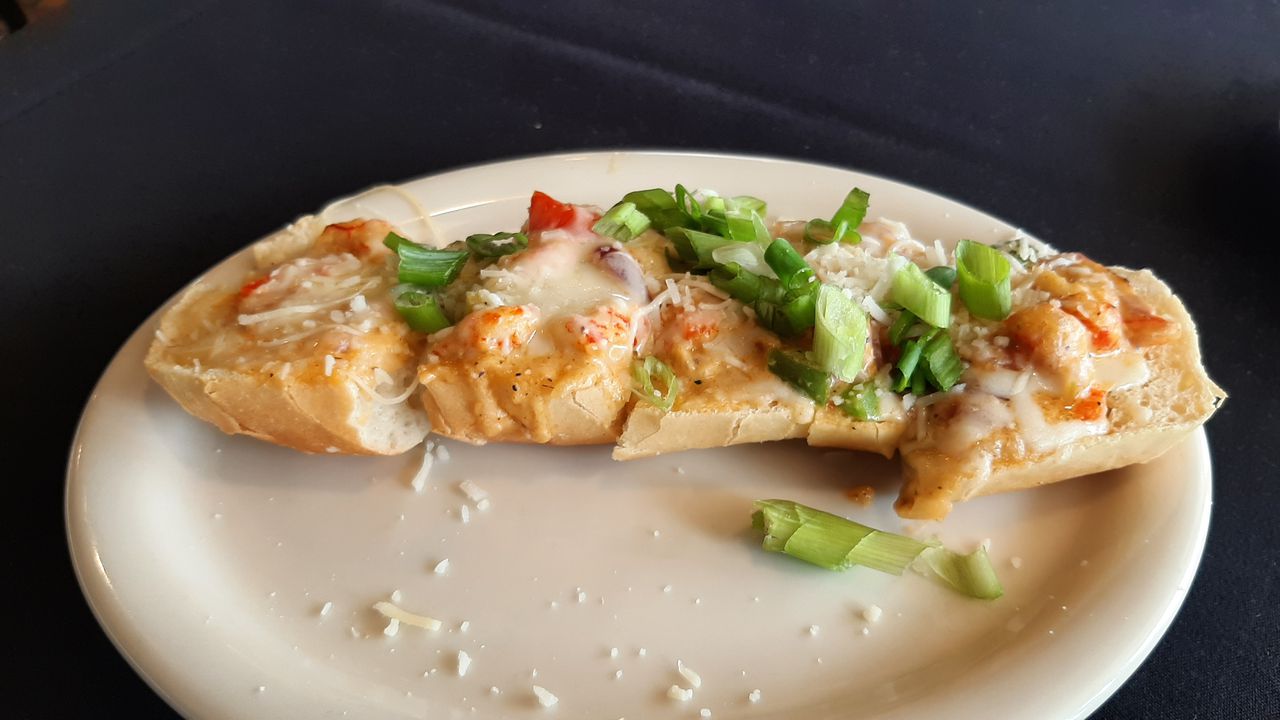 Mojeauxâs rising: Veteran chef blends Cajun, soul food, fine dining