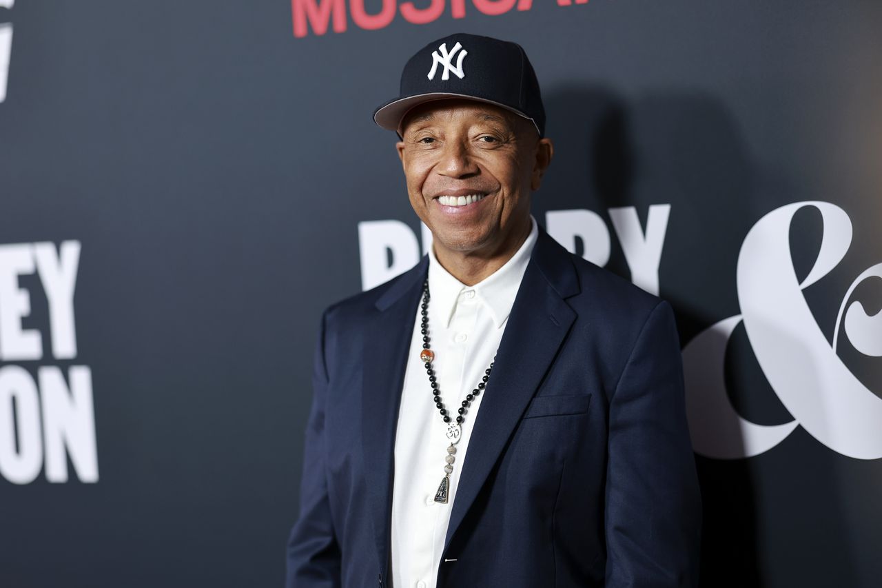 Russell Simmons abusive after âterrifying change,â daughters, Kimora Lee Simmons say on Fatherâs Day