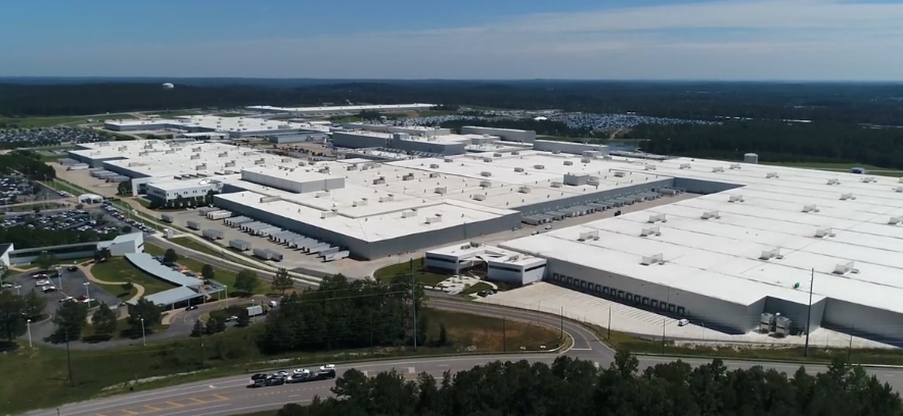 Shots fired into car with people inside at Tuscaloosa Mercedes plant parking lot