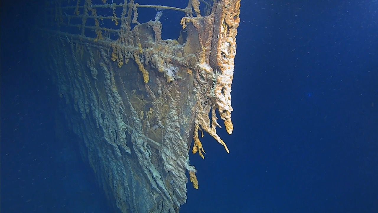 Titanic submersible, crew missing near sinking site