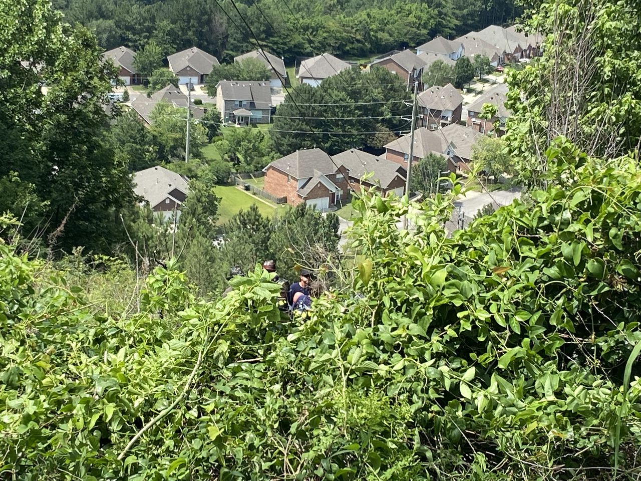 Watch Birmingham, Hoover firefighters rescue woman who drove off cliff in Bluff Park