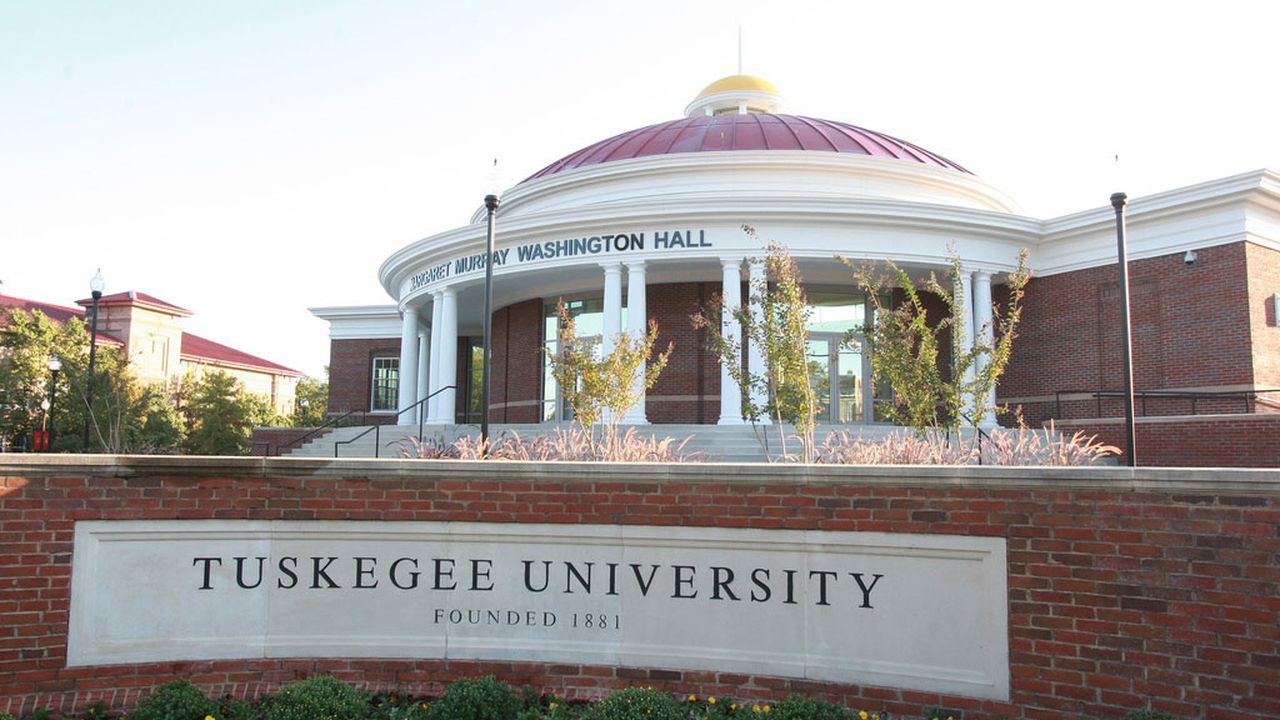 14 Alabama students to work with White House, HBCU Scholar Recognition Program