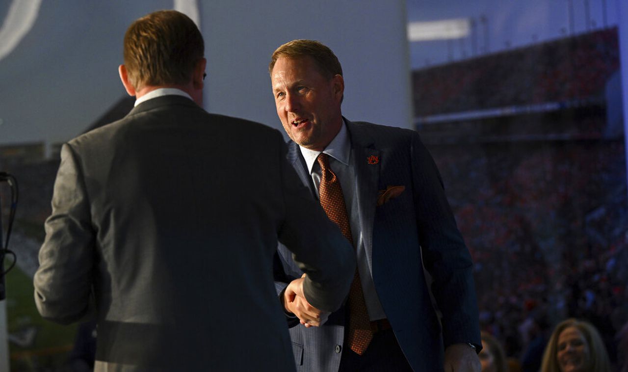 âWeâre going to ride this bus togetherâ: Hugh Freeze feels aligned with Auburnâs new administration