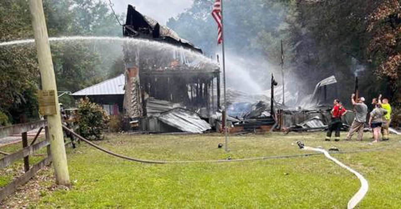 Alabama firefighter responds to call, discovers itâs his home; family loses everything