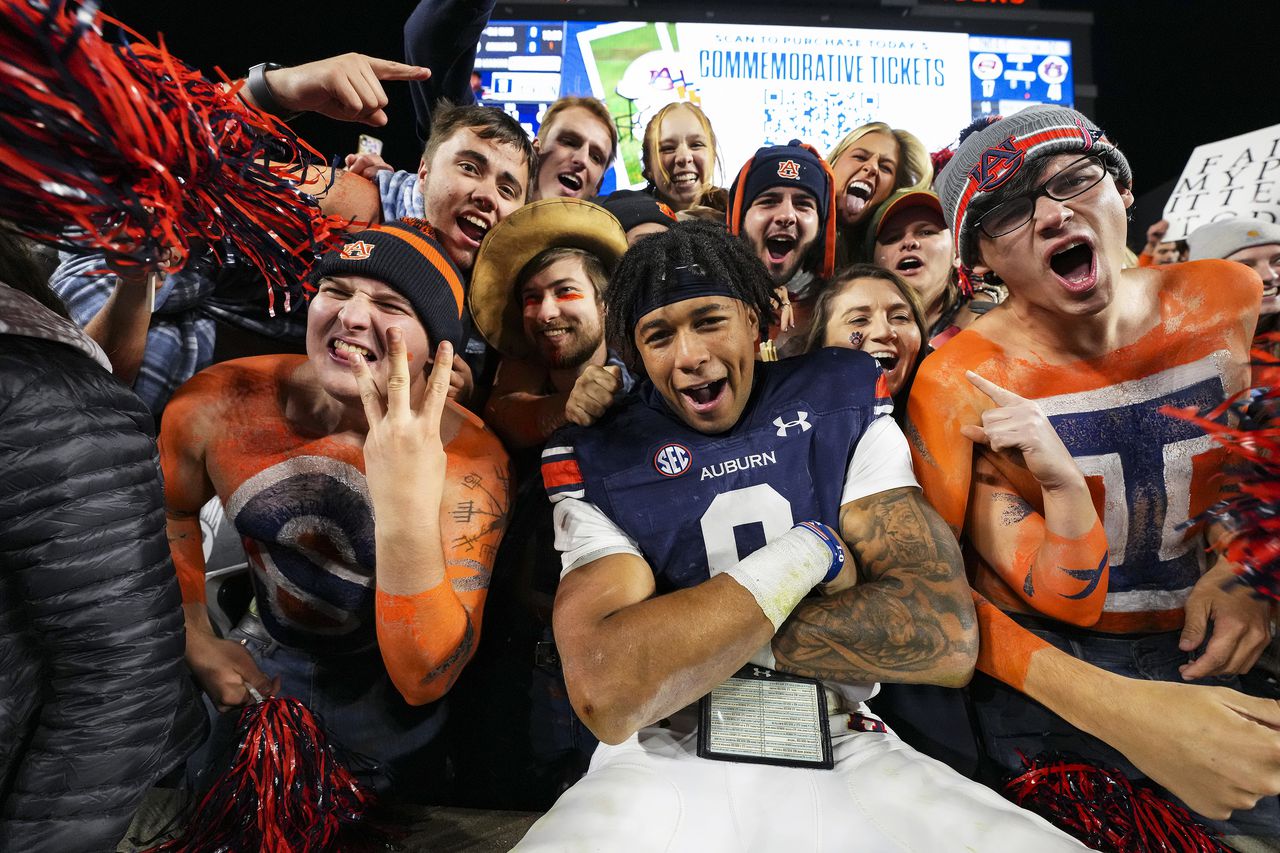 Auburn football sells out its season tickets for 2023