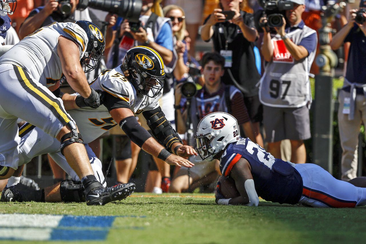 Auburn safety Cayden Bridges no longer on the roster, source confirms