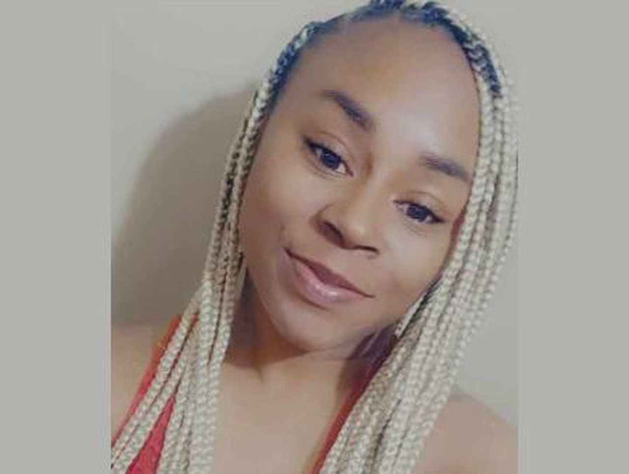 Birmingham woman killed in traffic crash while setting up for Woodlawn High class reunion