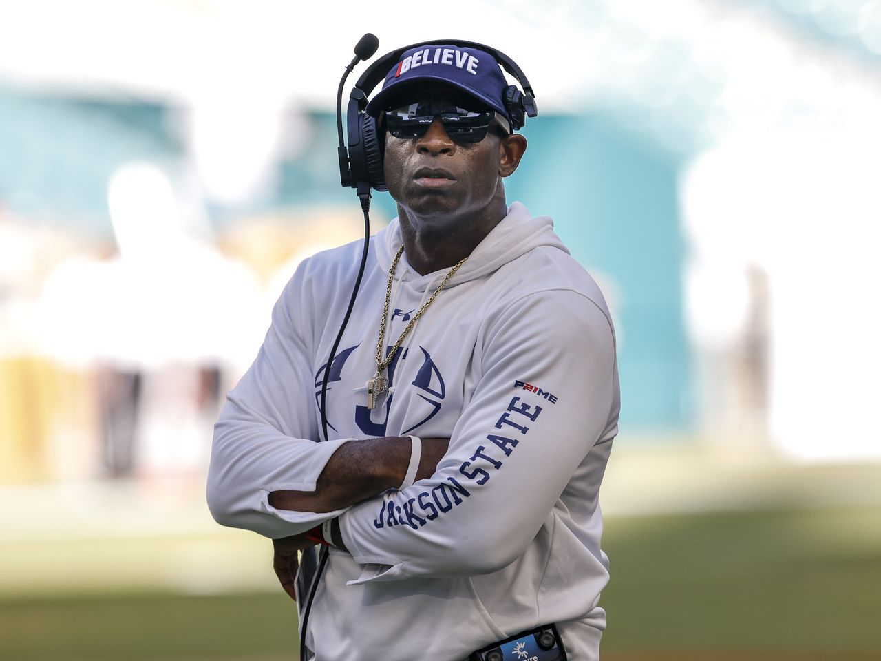 Deion Sanders reacts to Oklahomaâs Brent Venablesâ âpink slipâ shot at Colorado coach