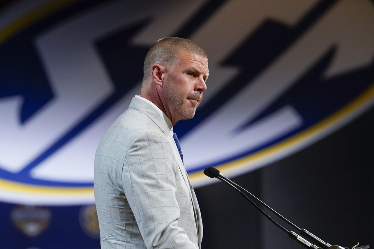 Floridaâs Billy Napier explains what heâs learned from Nick Saban, Dabo Swinney