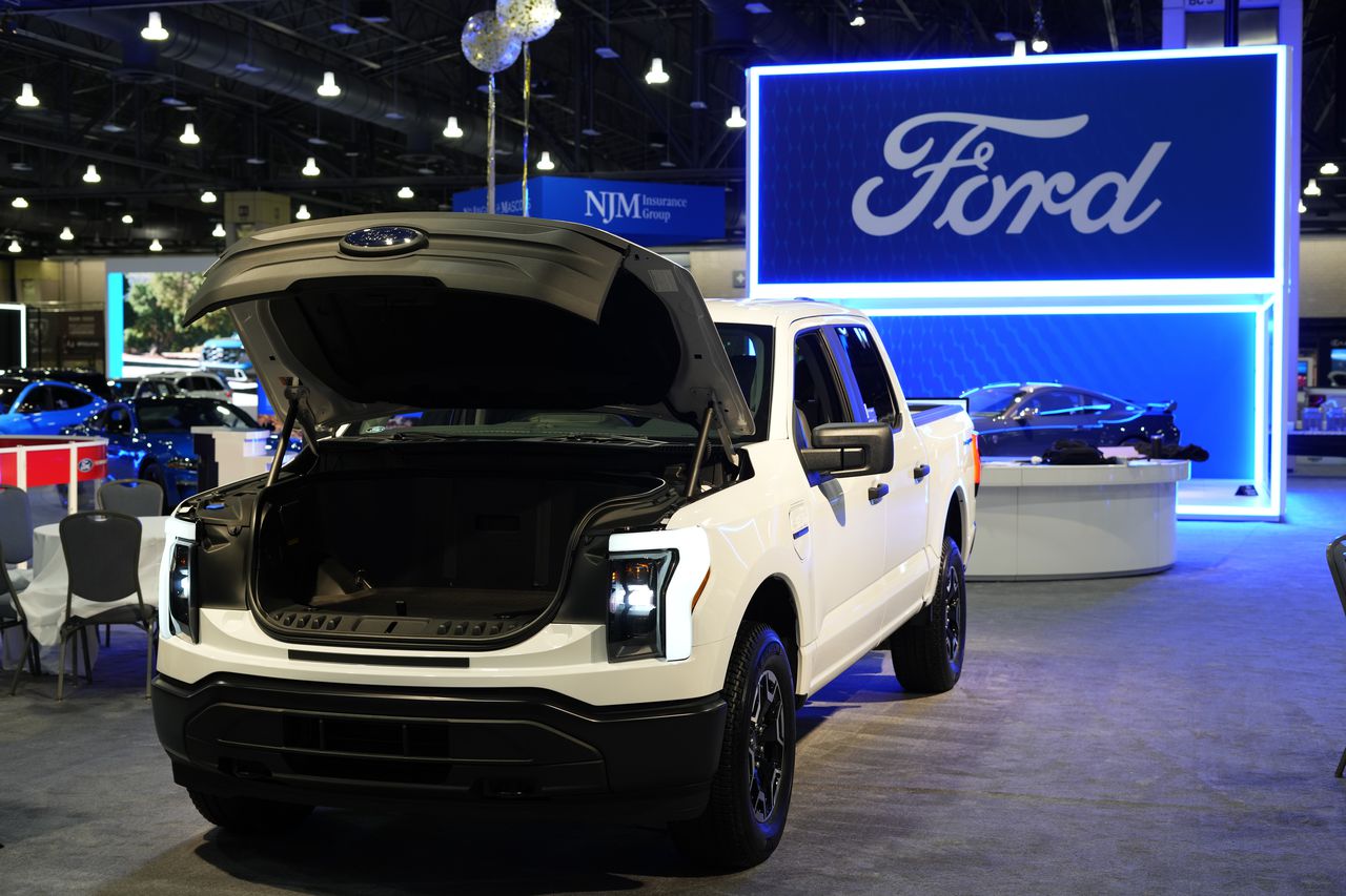 Ford cuts price of F-150 Lightning electric pickup