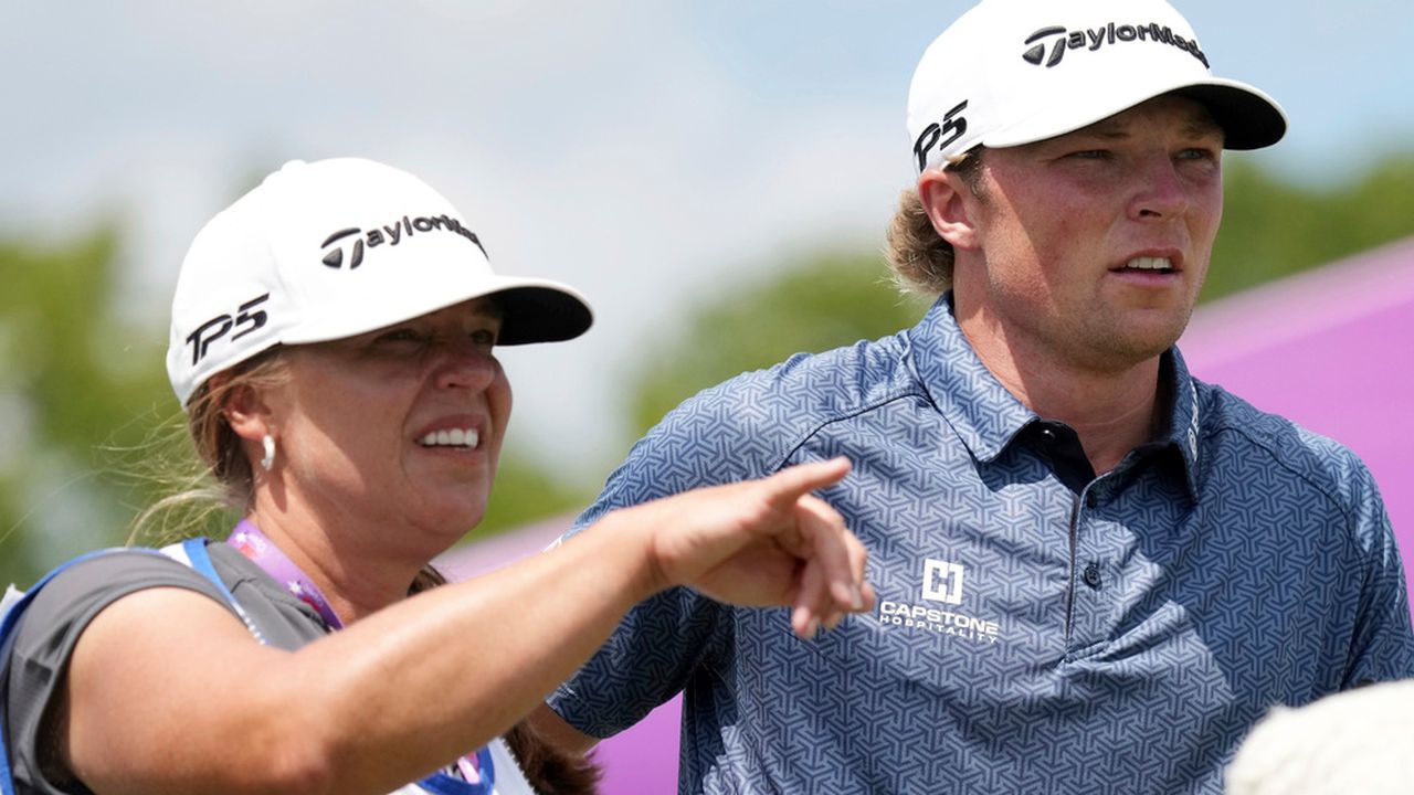 Former Tide golfer has mom as caddie at PGA Tour event