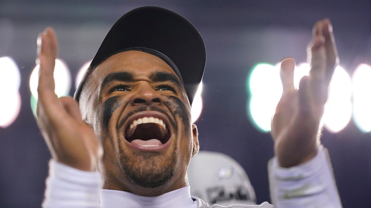 Jalen Hurts, Tua Tagovailoa turn down âQuarterbackâ