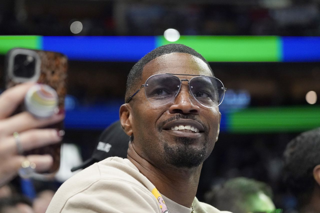 Jamie Foxx says he âwent to hell and backâ in Instagram video about illness