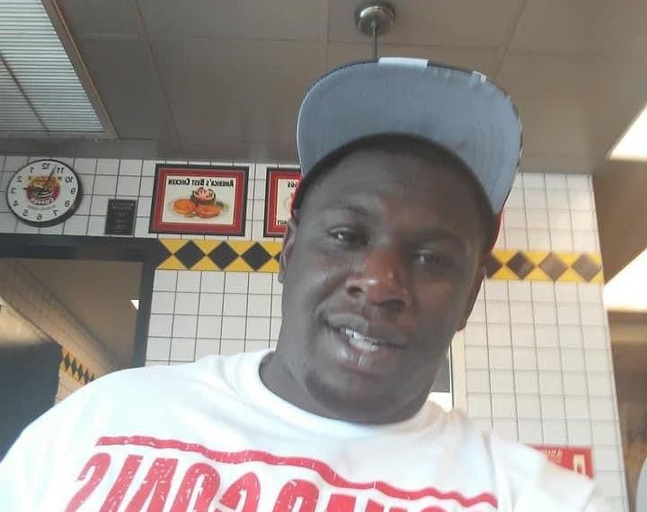 Man died from being tased by Mobile police while calling for help, lawyers say: âJawan Dallas wasnât a threatâ