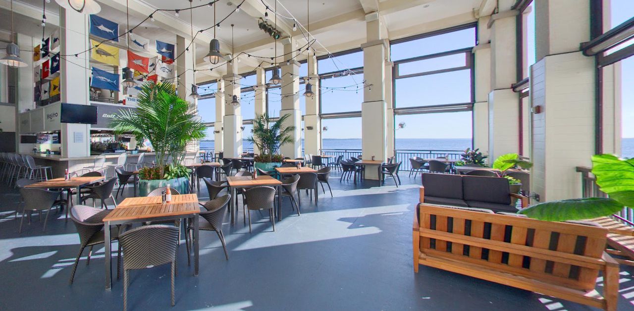 Pensacola Beach restaurant named one of nationâs 100 best for outdoor dining
