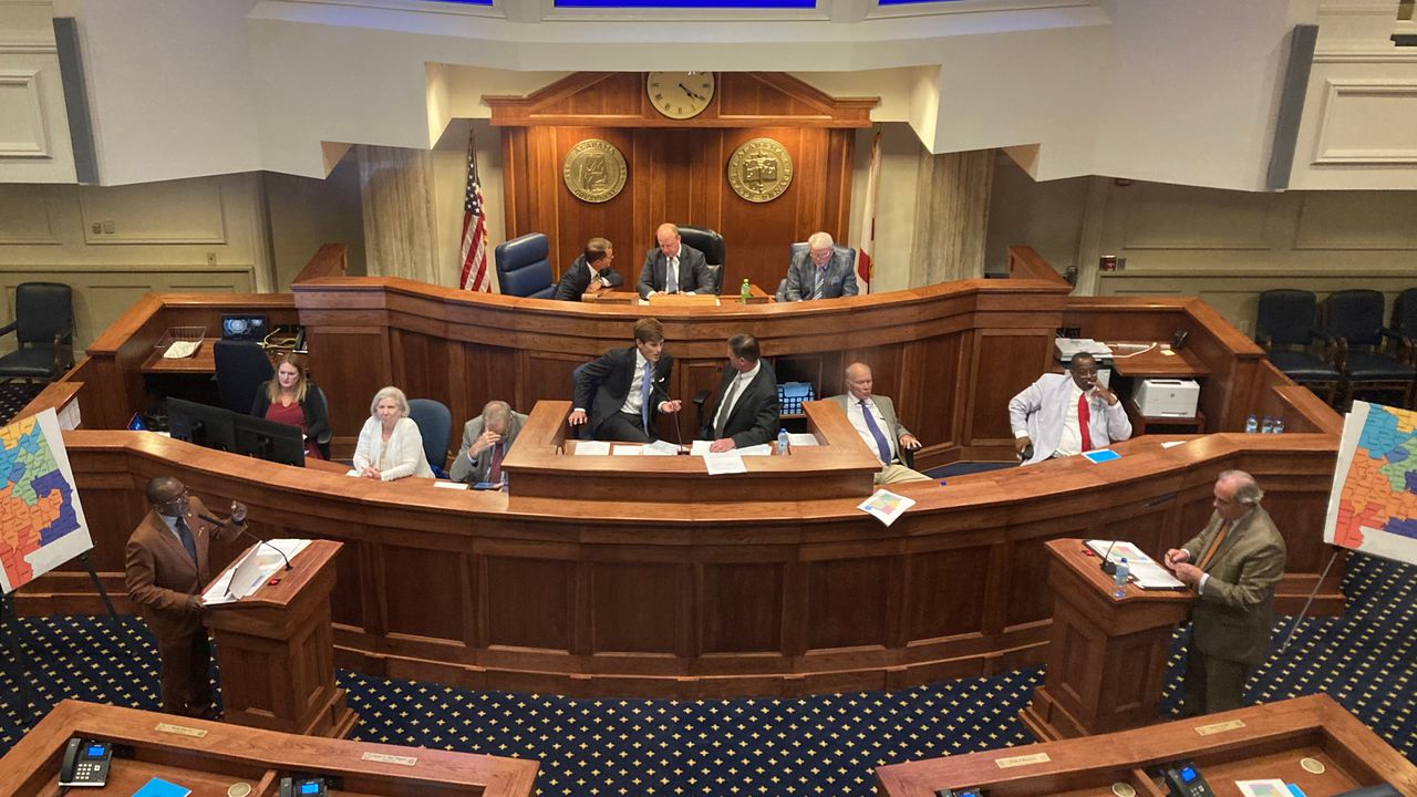 Republicans in House, Senate, at odds over redistricting plan