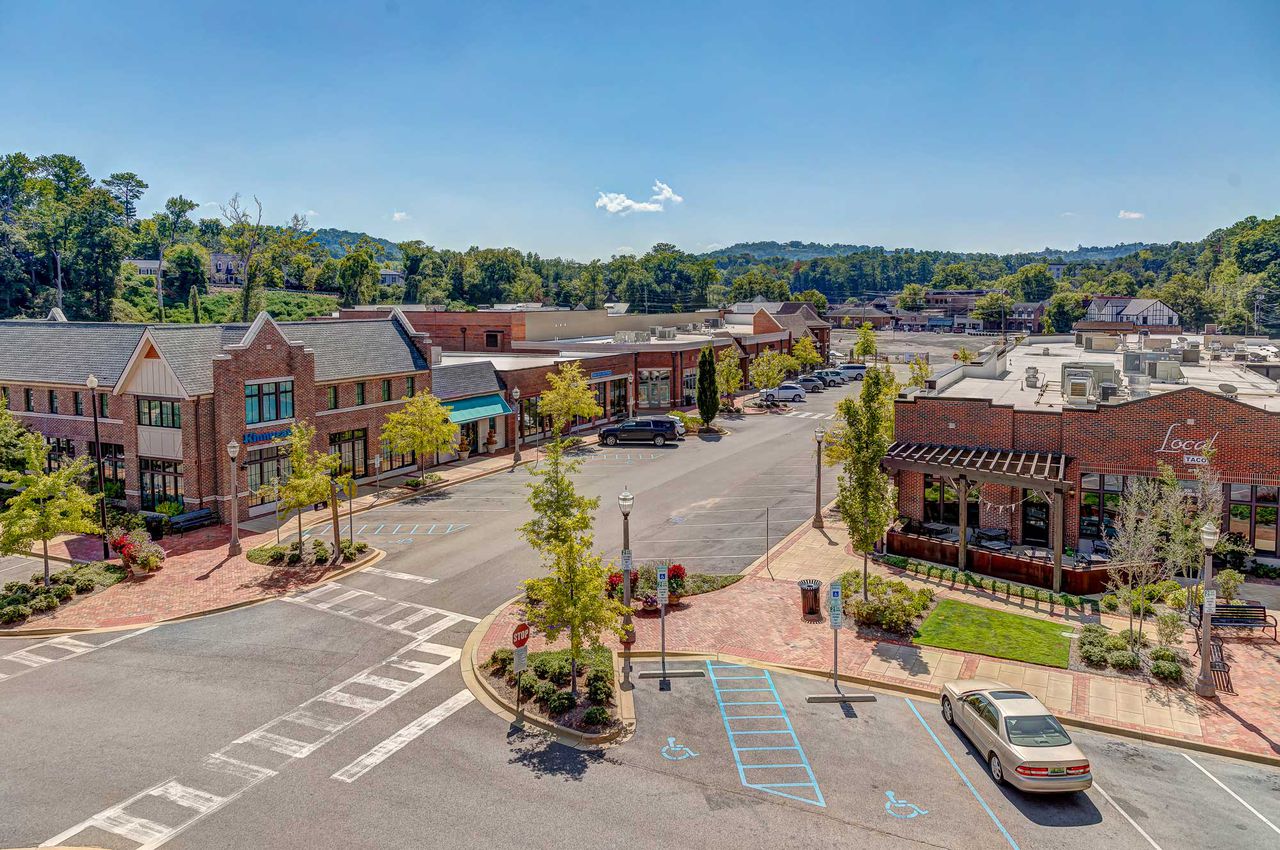 Steak house coming soon to Mountain Brookâs Lane Parke