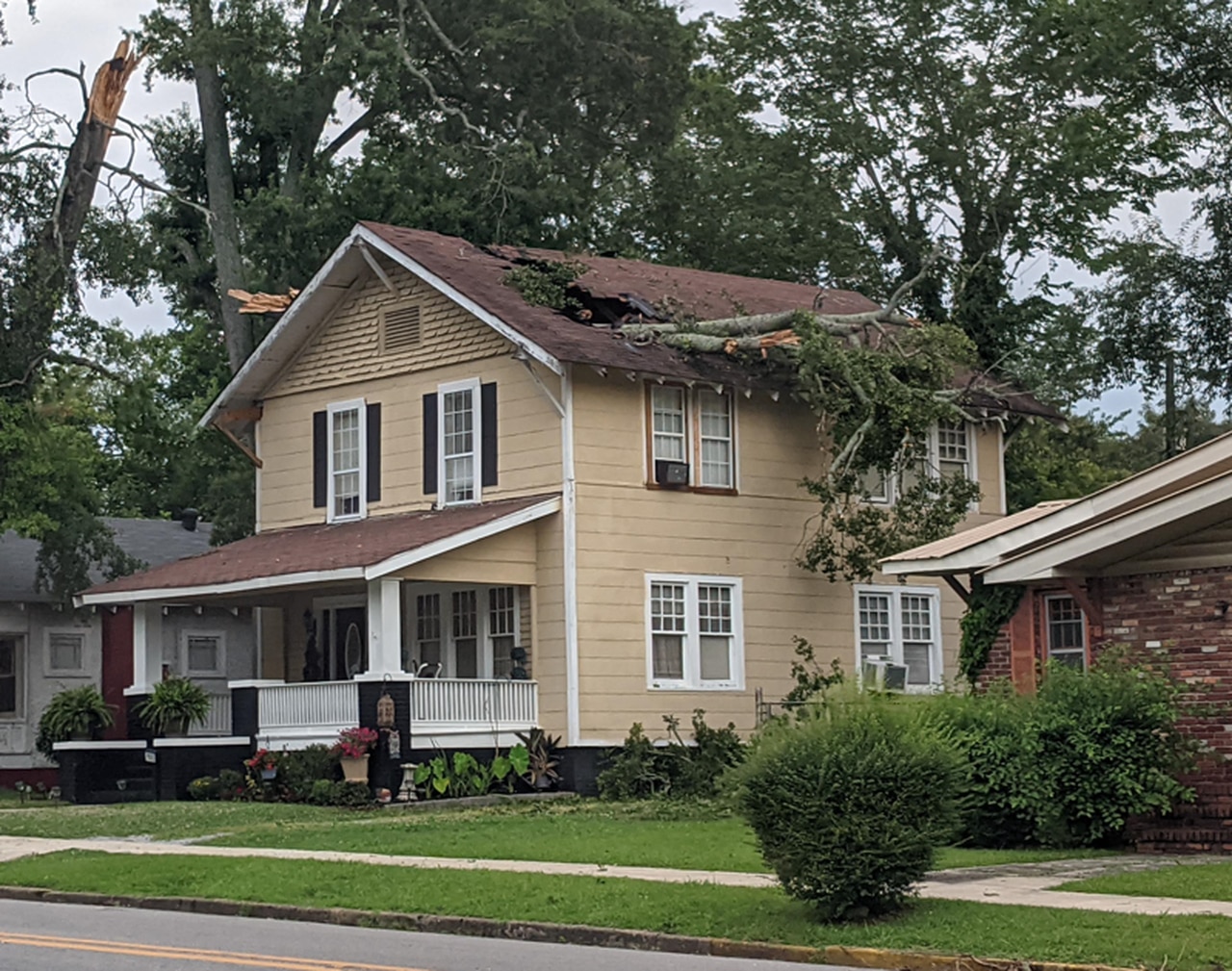 Sunday thunderstorms damaged Gadsden homes, with 2 lightning-related structure fires