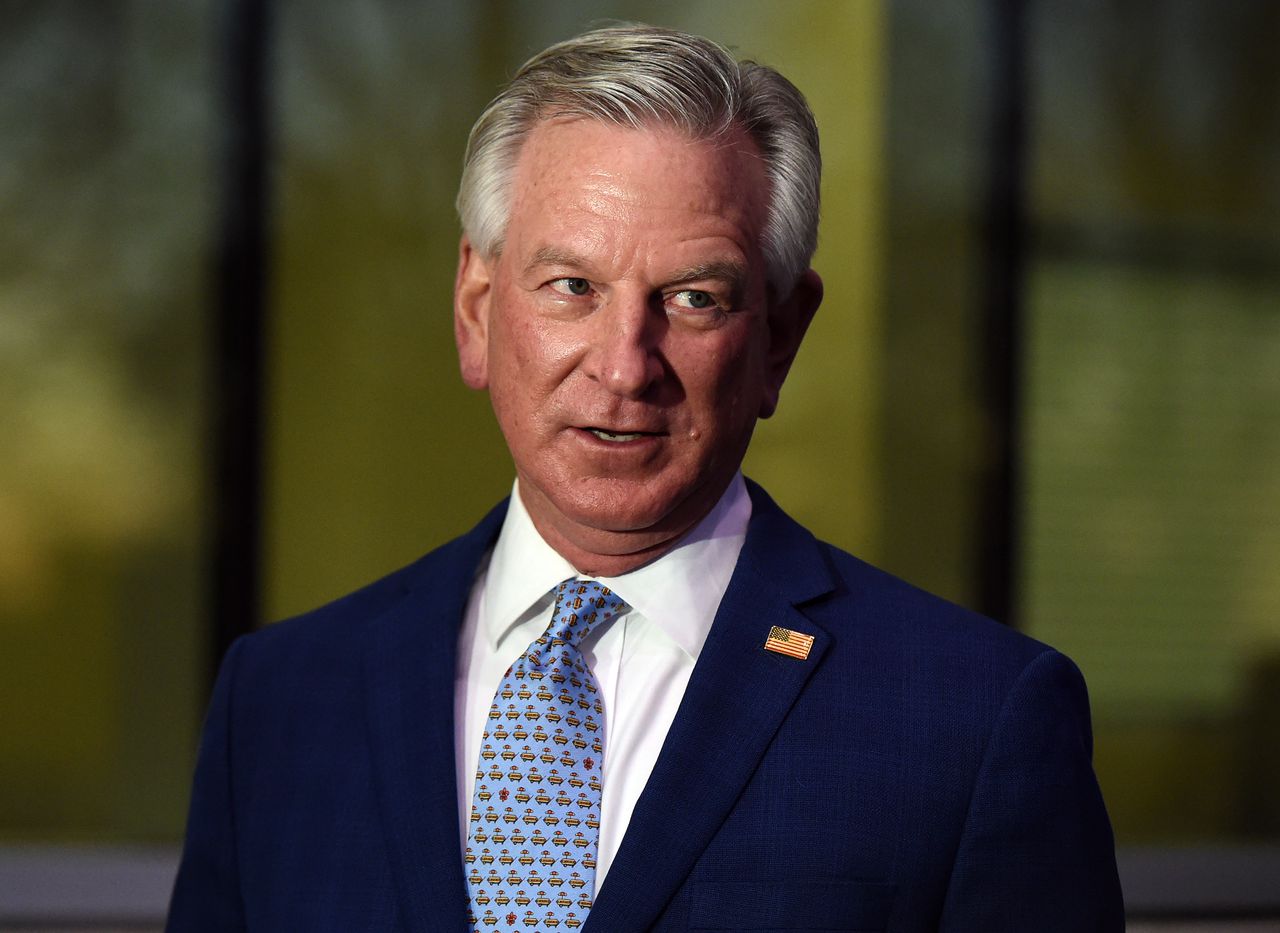 Tommy Tuberville is everybodyâs problem