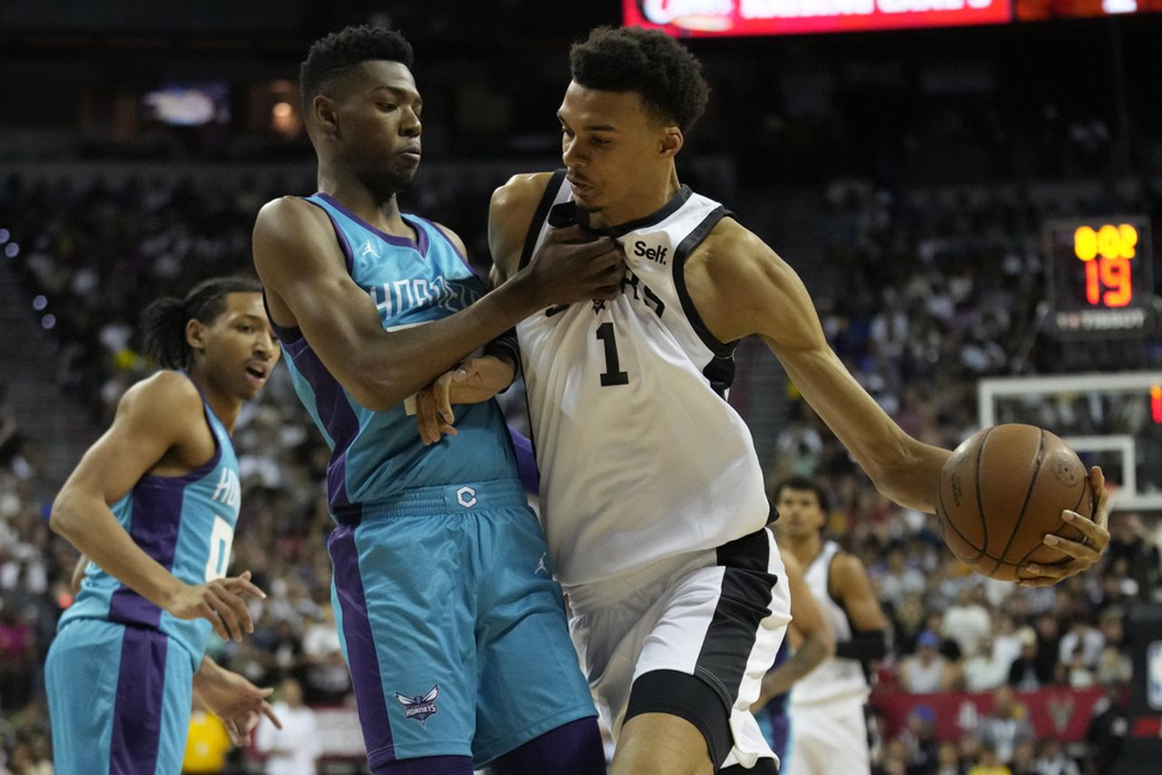 Victor Wembanyama shoots poorly in Summer League debut