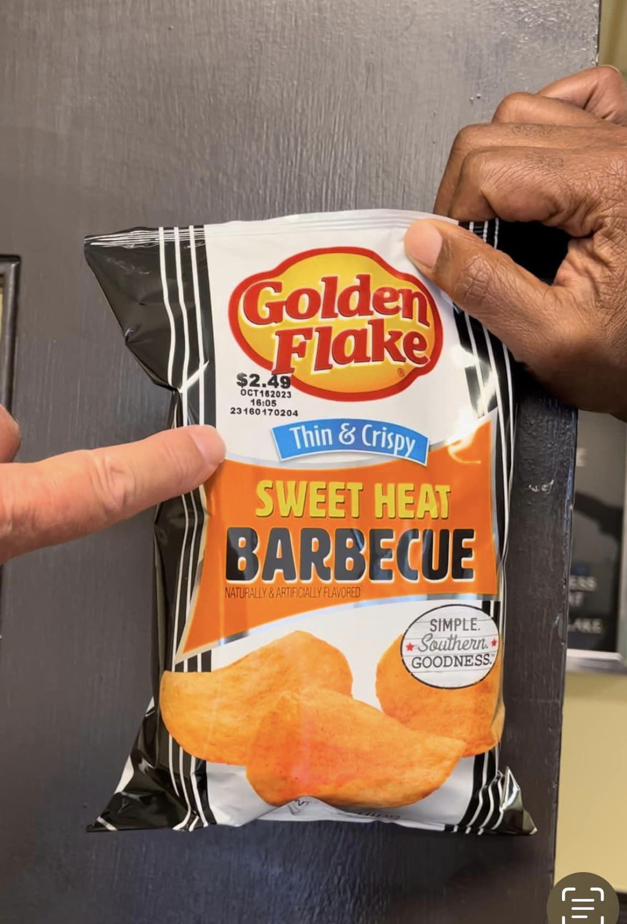 Who ate the last Golden Flake potato chip made in Alabama?