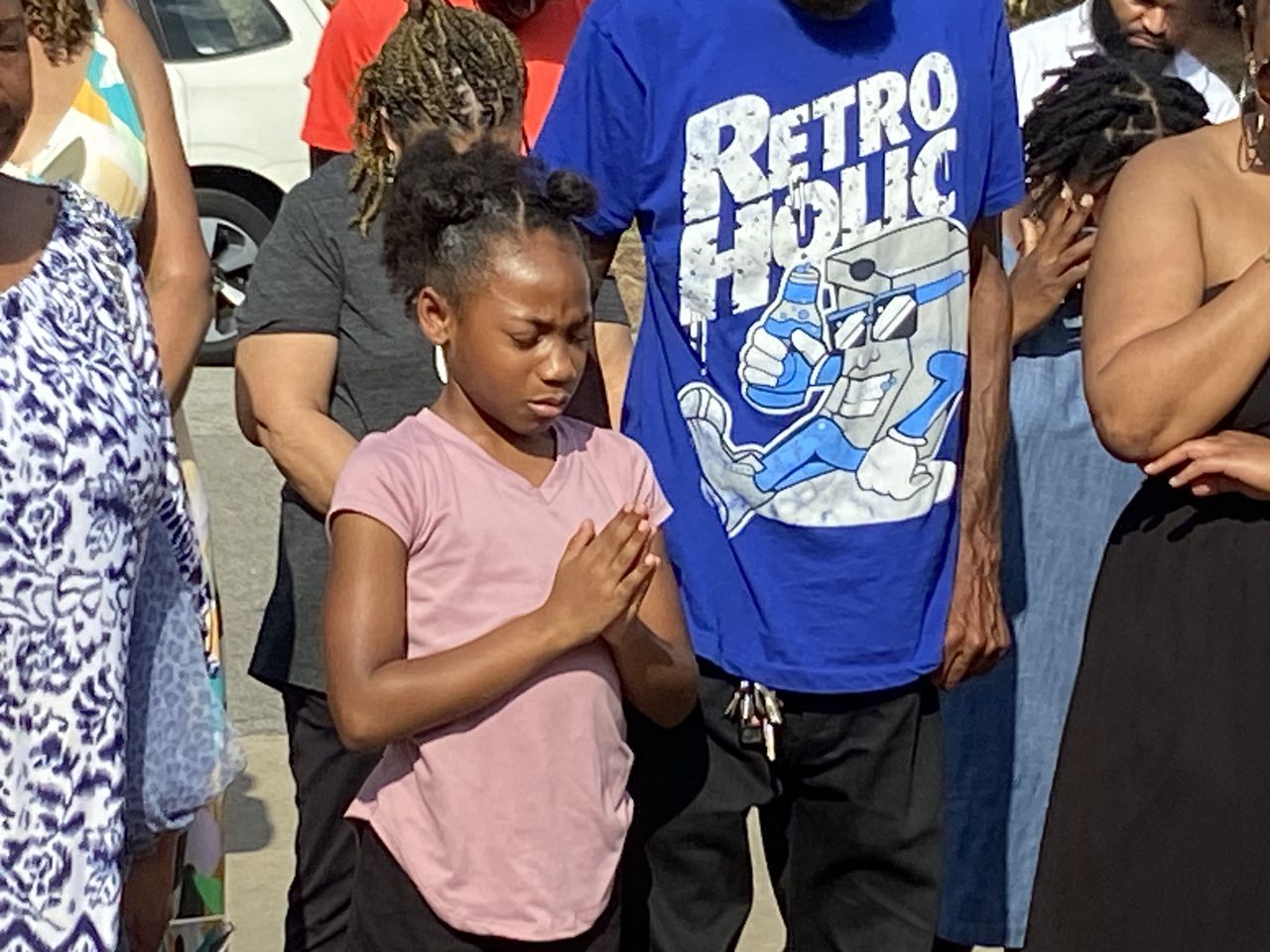 Wreath ceremony honors slain Birmingham firefighter who had âmillion-dollar smileâ