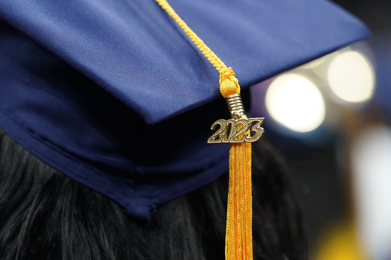 22,000 student loan borrowers receiving $9 million in refunds: Do you qualify?