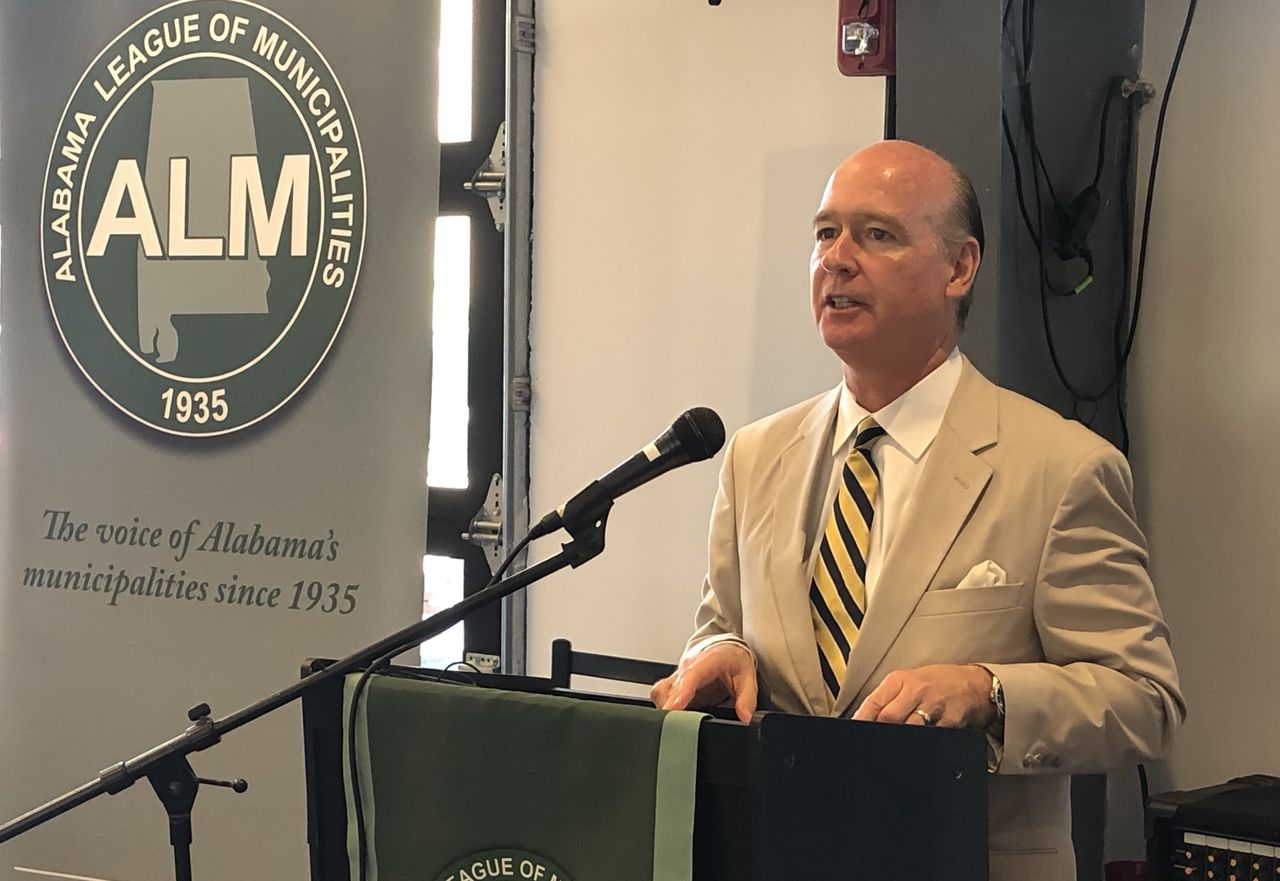 Alabama congressman: âWeâre very encouragedâ on strategy to win back Space Command