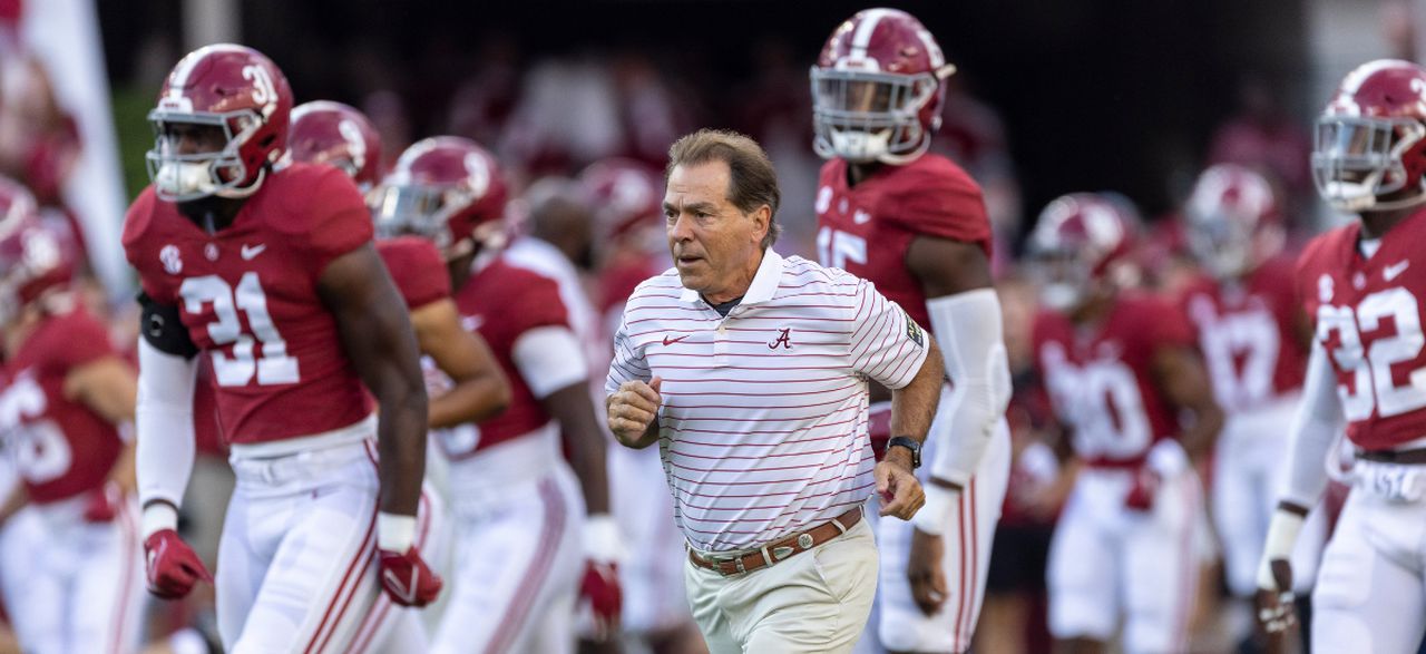 Alabama flips another 2024 recruit from SEC school, adds 3-star TE Jay Lindsey