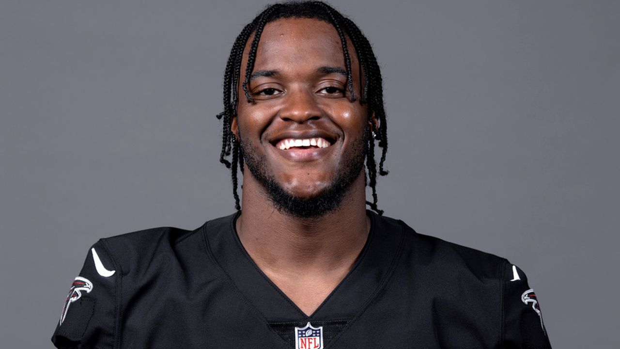 Alabama rookieâs first pro series includes interception