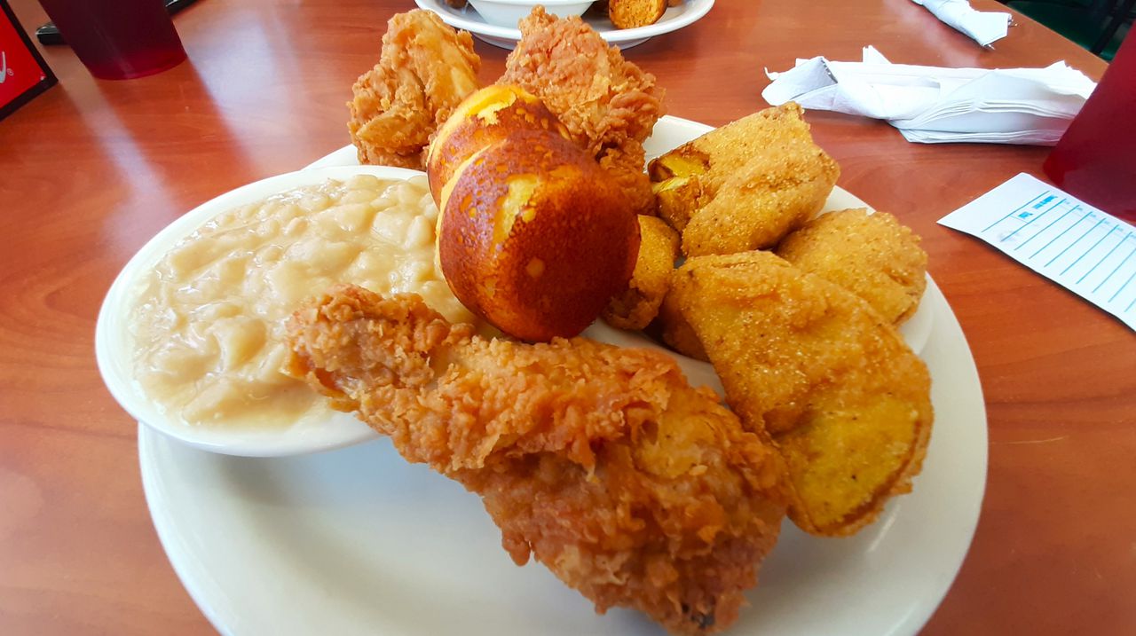 Neighbor's puts an interesting twist on fried squash (at right), serving it in big wedges suitable for dipping.