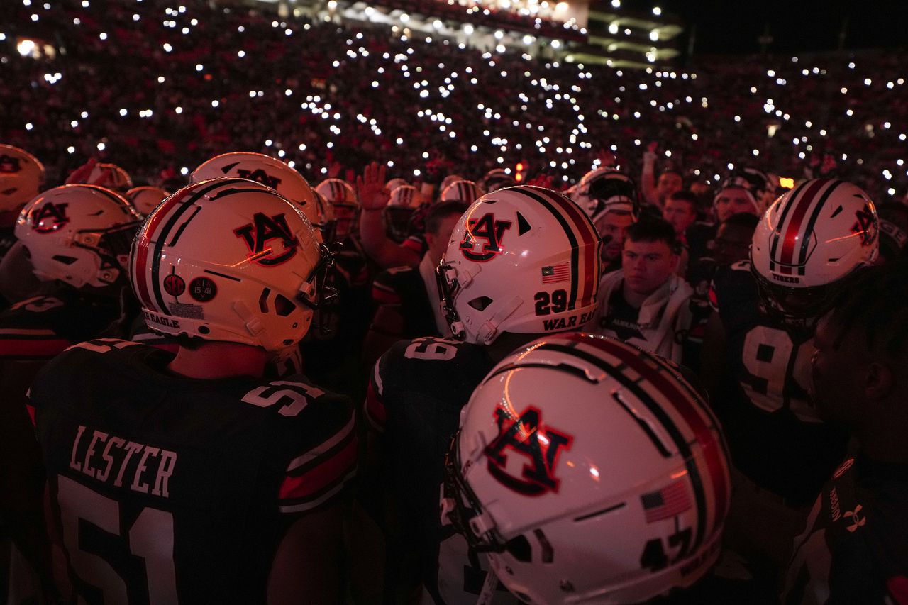 Auburn football announces sellout for home opener against UMass