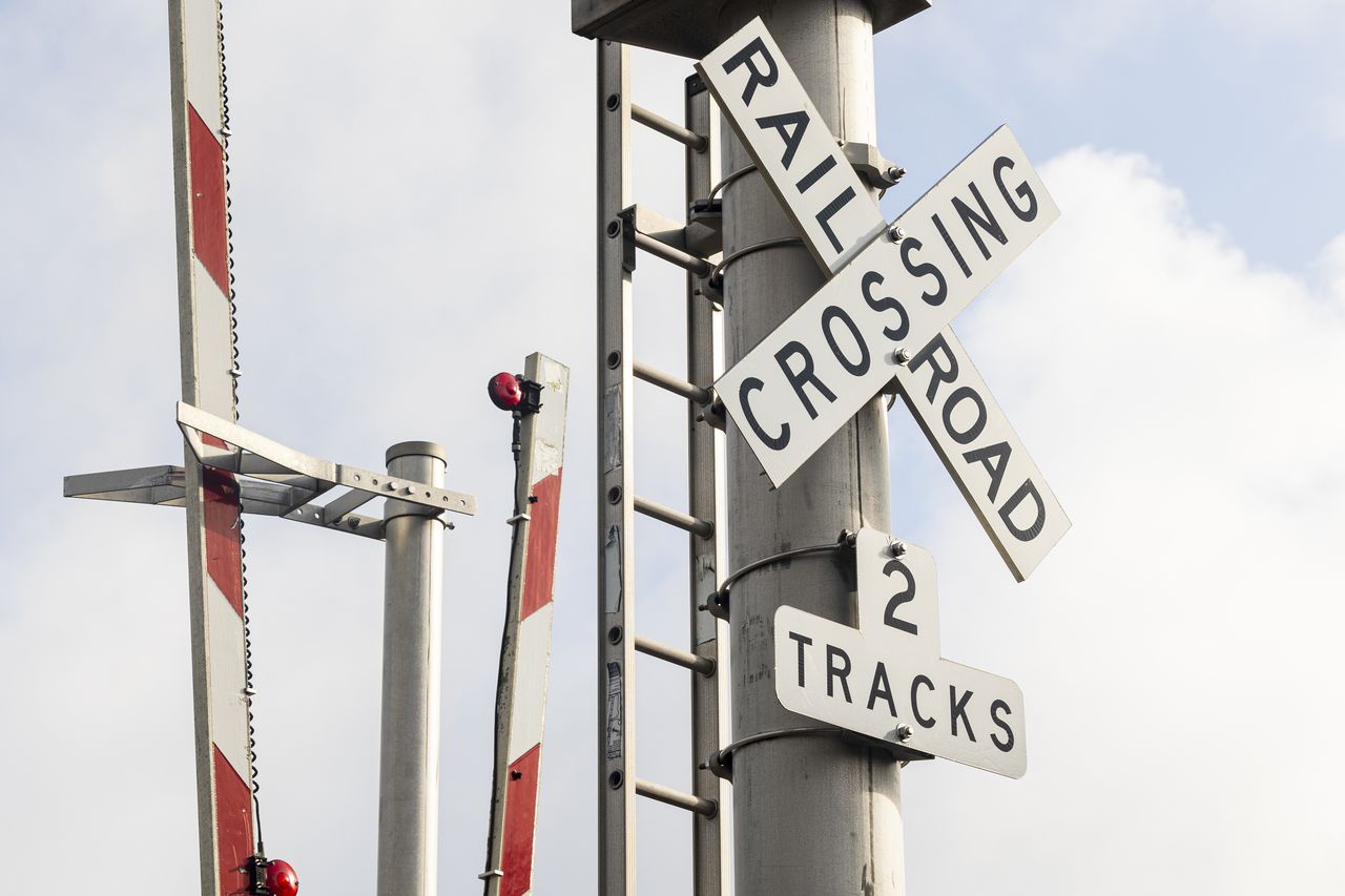 Authorities on scene of North Alabama train derailment