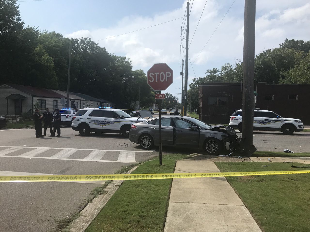 Birmingham officer, suspect injured in wreck following vehicle chase