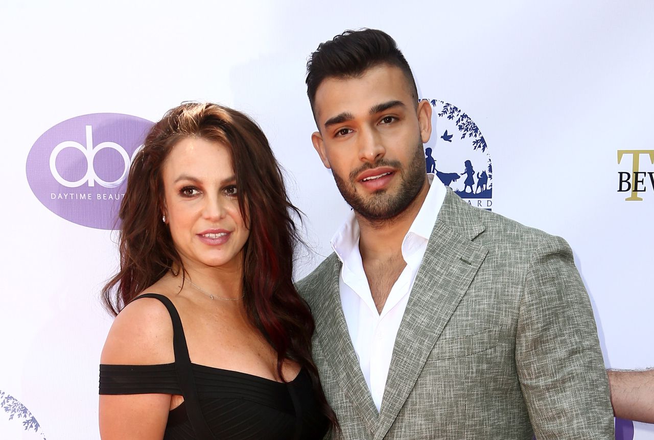 Britney Spears posts bizarre videos amid Sam Asghari divorce