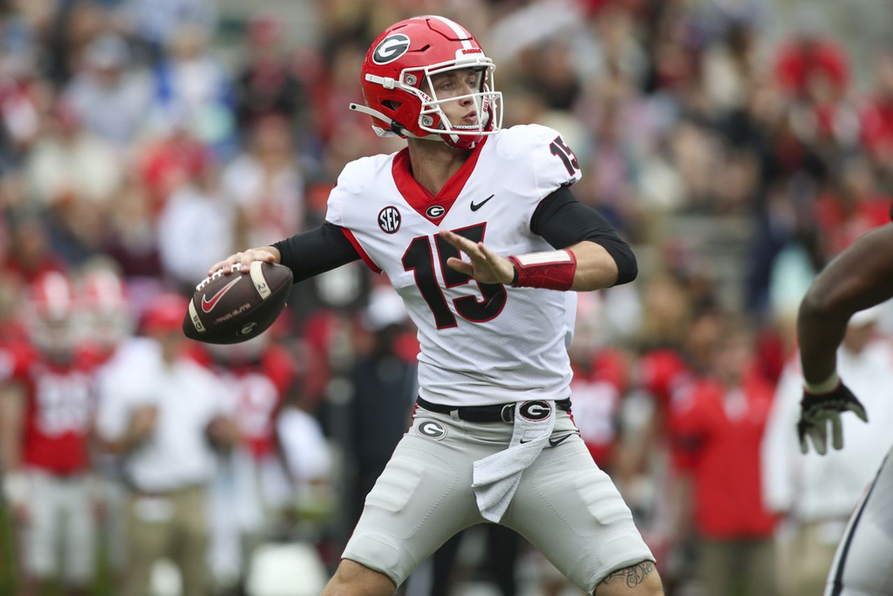 Carson Beck named Georgiaâs starting quarterback