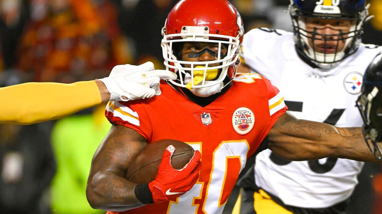 Commanders add another former Alabama running back