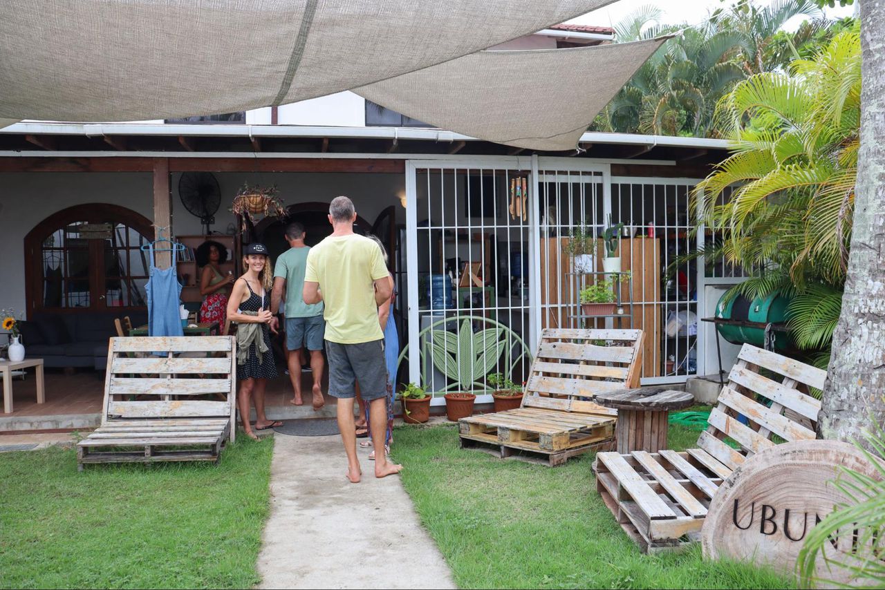 Digital nomads in a beachfront Dominican town for Palabra