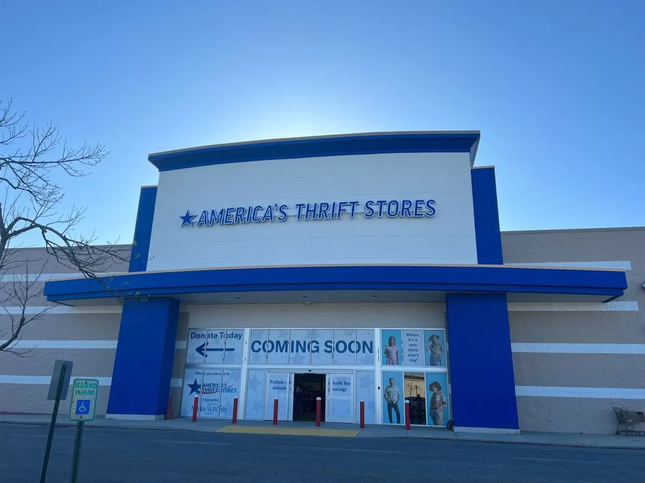 Grandmother accidentally shot by 4-year-old inside Alabama thrift store