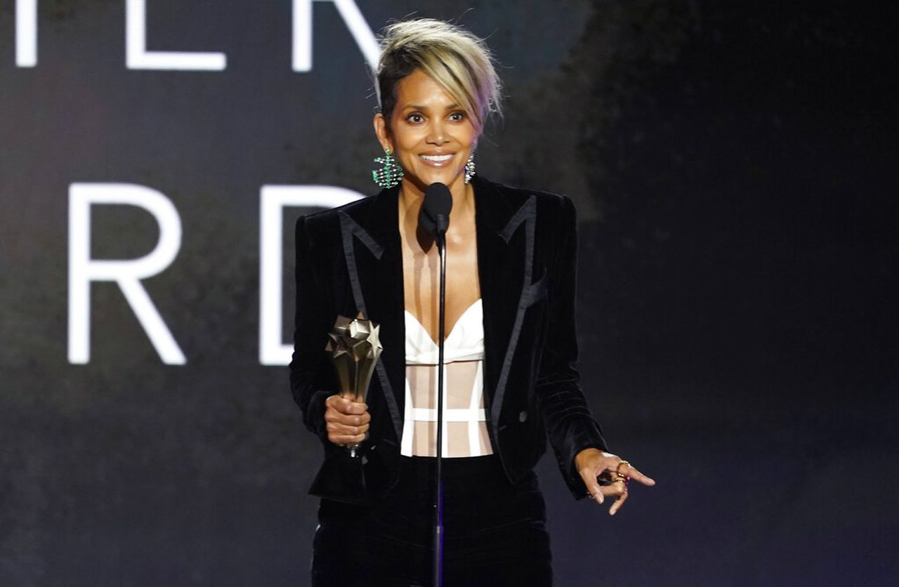 Halle Berry celebrates Barbie-themed 57th birthday with ânot so miniâ daughter Nahla