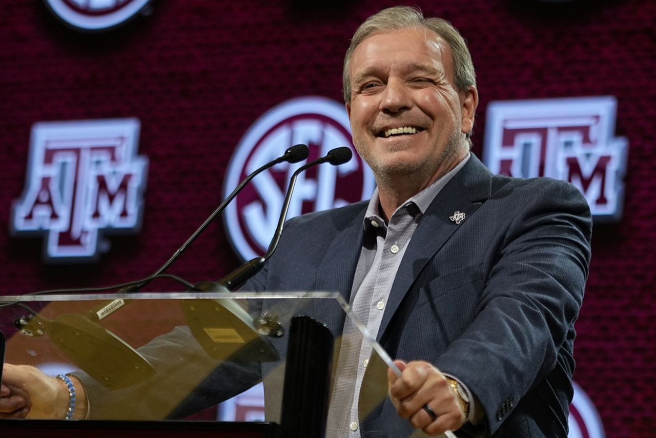 Jimbo Fisher slammed for âeverybody is fighting over the dollarâ comment; Hereâs full context