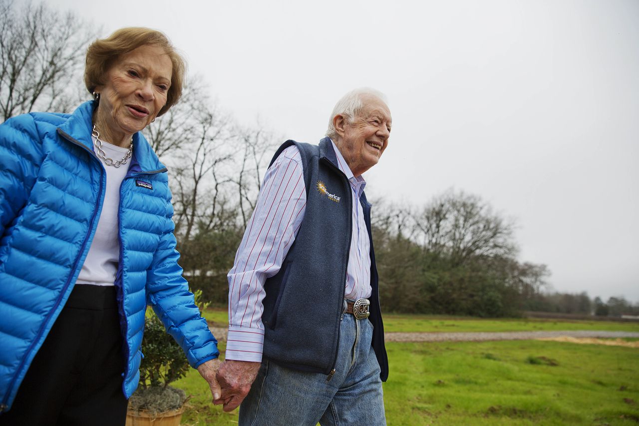 Jimmy Carter and wife Rosalynn in âfinal chapterâ of life, grandson says