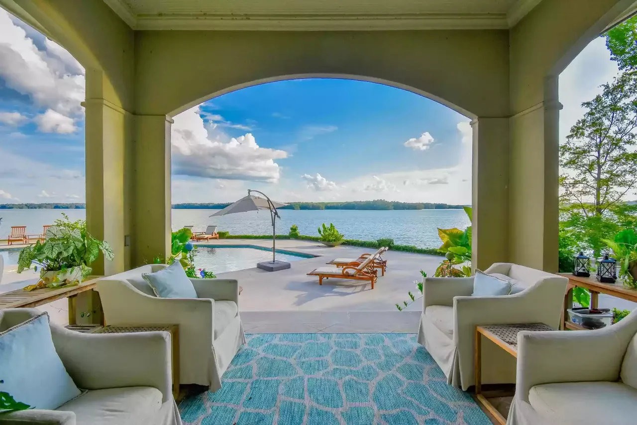 Lake Martinâs real estate market draws attention of âhigh-net worth clienteleâ and Wall Street Journal