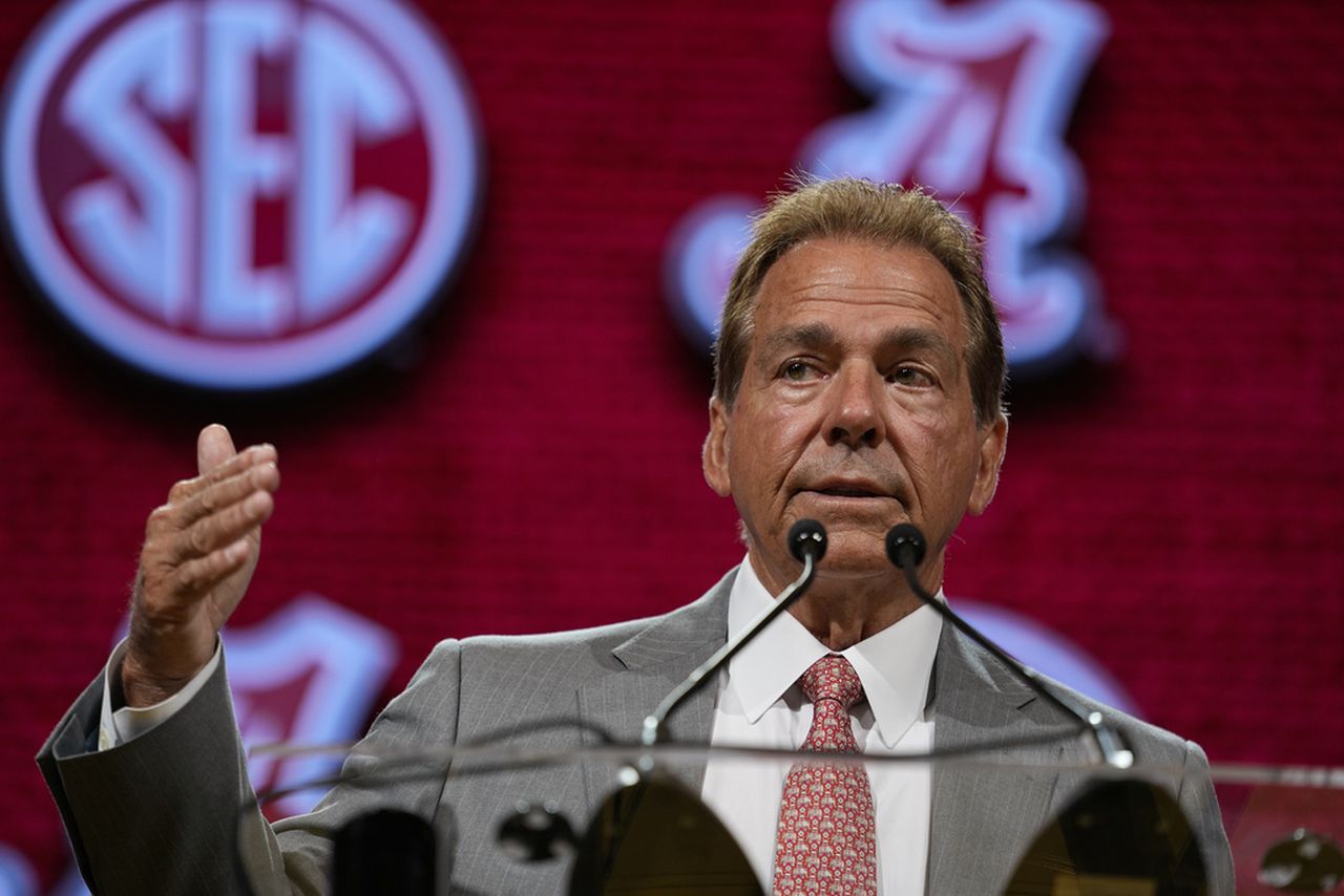 Live updates: Nick Saban meets with media after start of fall camp