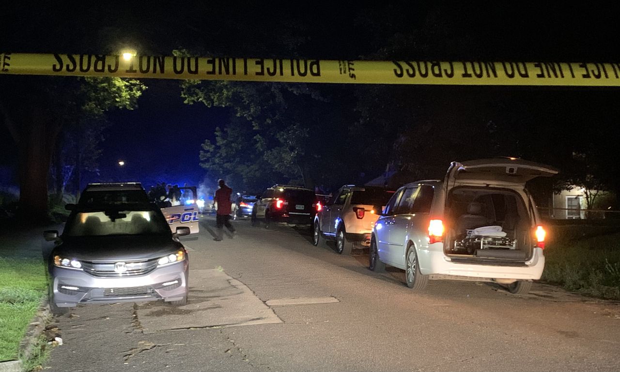Man found shot dead inside vehicle in east Birmingham neighborhood