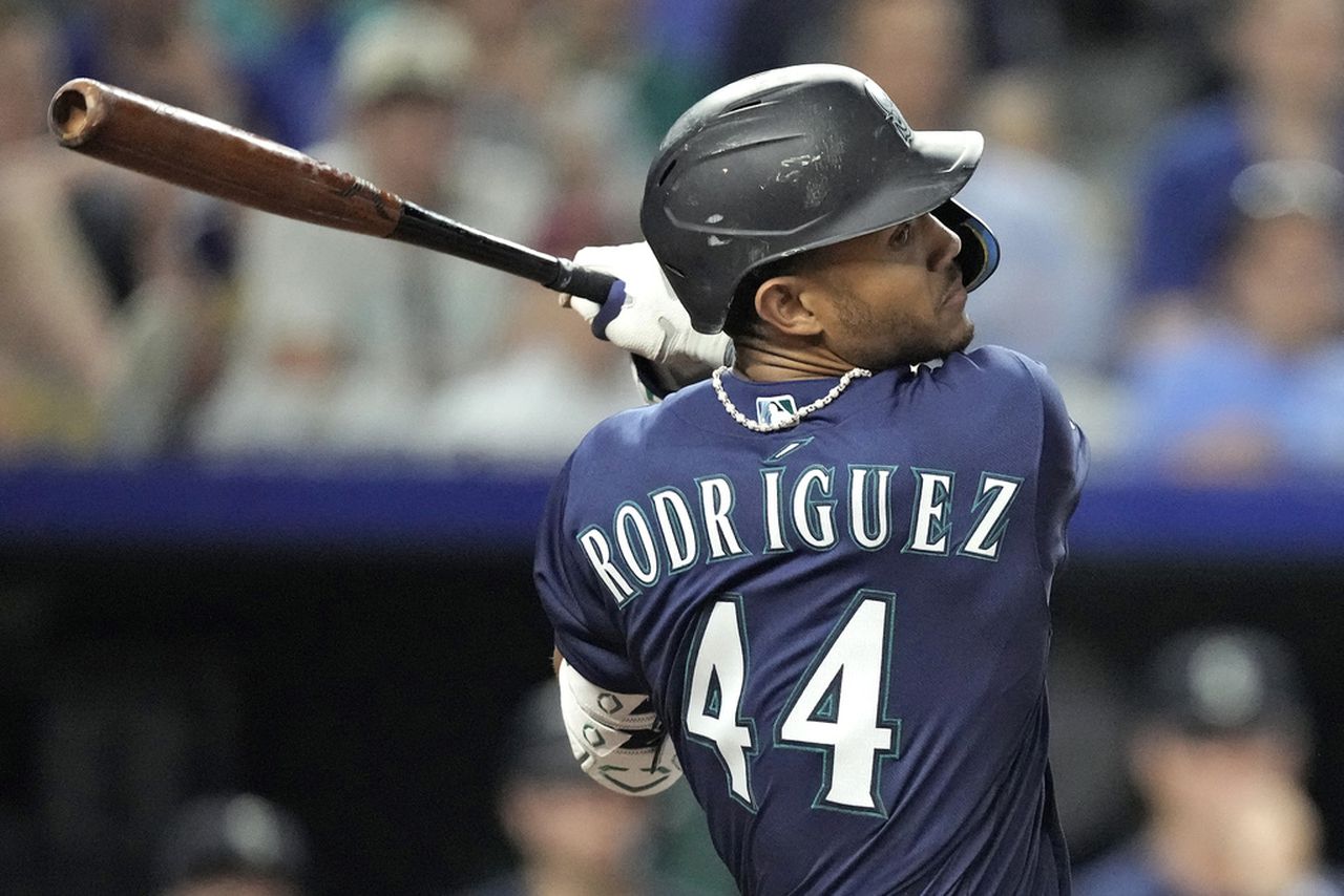 Mariners-Royals MLB 2023 live stream (8/17), watch online